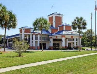 фото отеля Days Inn Chiefland