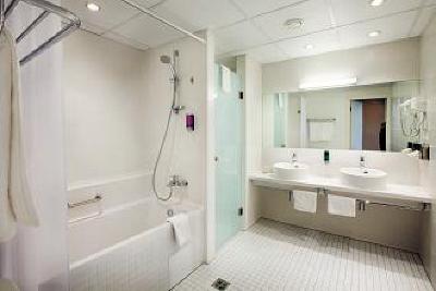 фото отеля Meriton Grand Conference & Spa Hotel