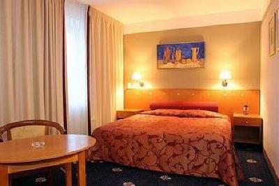 фото отеля Meriton Grand Conference & Spa Hotel