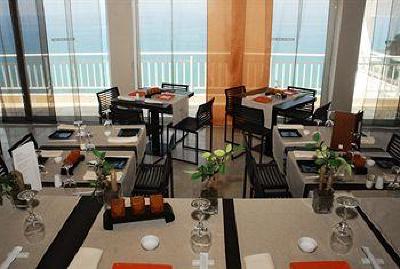 фото отеля Aquis Agios Gordios Beach Hotel