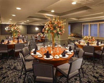 фото отеля Hilton Checkers Hotel Los Angeles