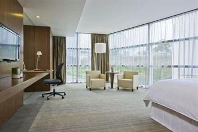 фото отеля The Westin Santa Fe Mexico City