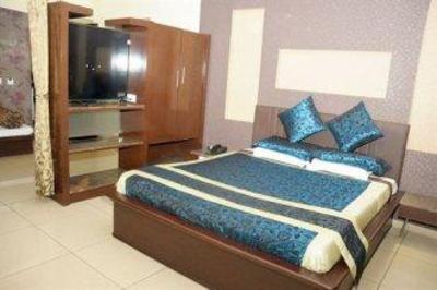 фото отеля Hotel Abi Krishna