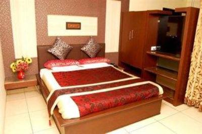 фото отеля Hotel Abi Krishna