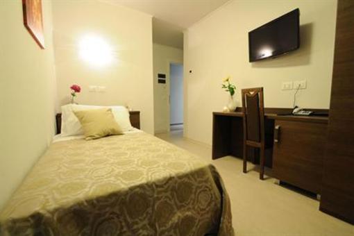 фото отеля Albergo Leon Bianco Gonars