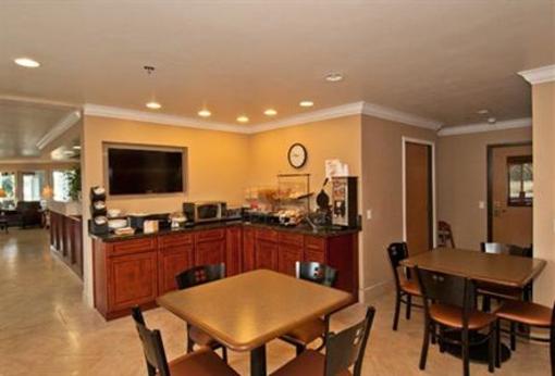 фото отеля Best Western Inn Corning (California)