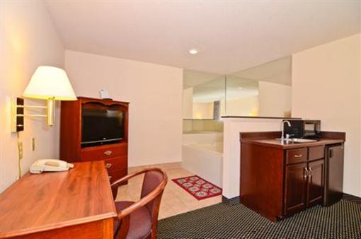 фото отеля Western Inn & Suite Hampton