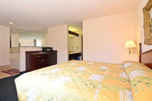 фото отеля Western Inn & Suite Hampton
