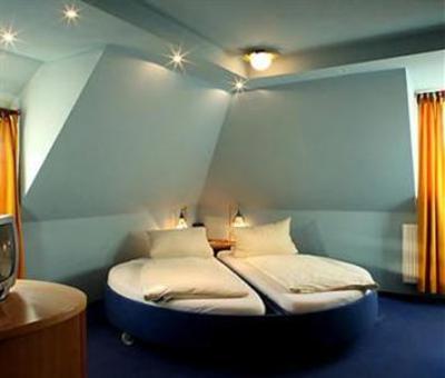 фото отеля Hotel Knopf und Knopf Erlebniswelt Warthausen