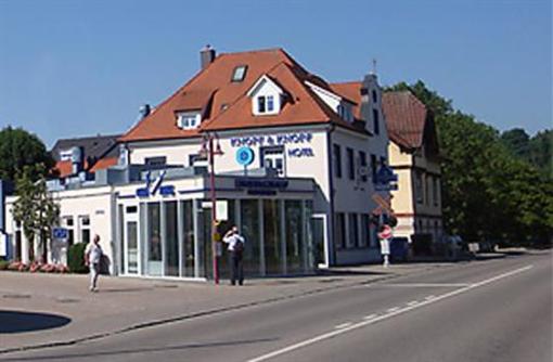 фото отеля Hotel Knopf und Knopf Erlebniswelt Warthausen