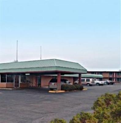 фото отеля Trade Winds Inn