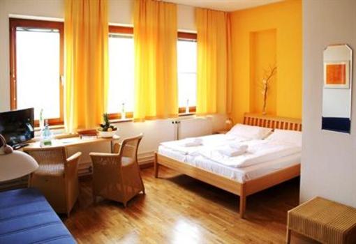фото отеля Seminarhotel Friedrichshof Zurndorf