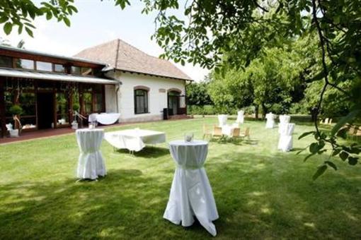 фото отеля Seminarhotel Friedrichshof Zurndorf