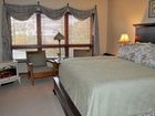 фото отеля Lucille's Mountain Top Inn