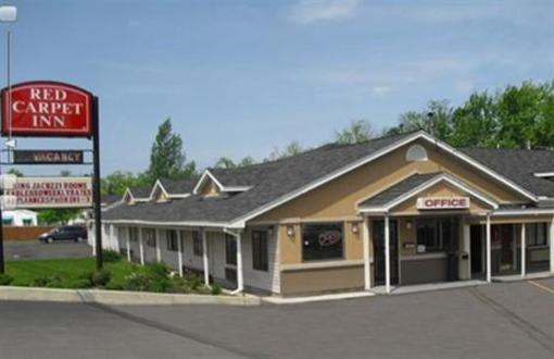 фото отеля Red Carpet Inn Orchard Park