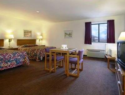 фото отеля Super 8 Smithville Lake