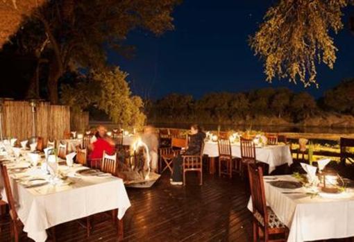 фото отеля Simbavati River Lodge