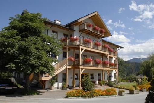 фото отеля Aparthotel am Reitecksee Flachau