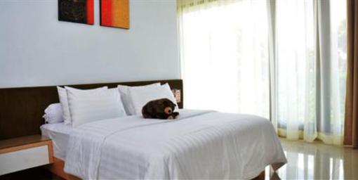 фото отеля Permai Villa Dago Bandung