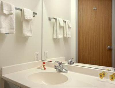 фото отеля Super 8 Motel Windsor (Colorado)