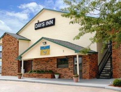 фото отеля Days Inn Pratt