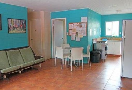 фото отеля Dolphins Beach House