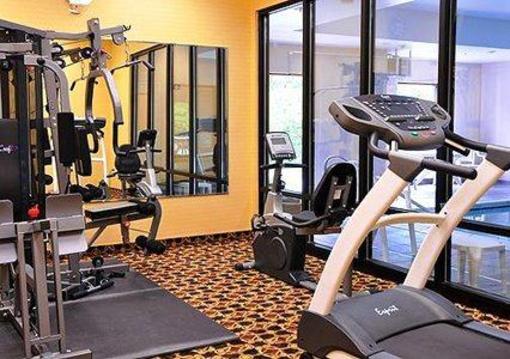 фото отеля Comfort Suites South Point