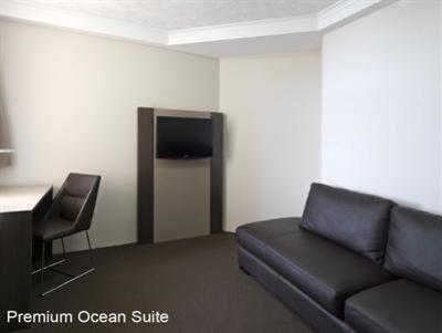 фото отеля Hotel Grand Chancellor Surfers Paradise Gold Coast