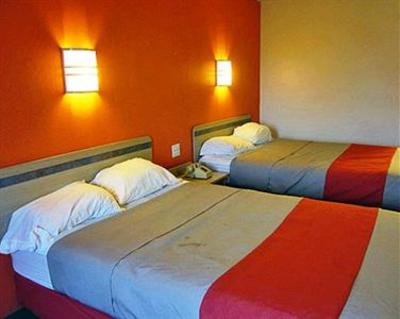 фото отеля Motel 6 Detroit East - Warren