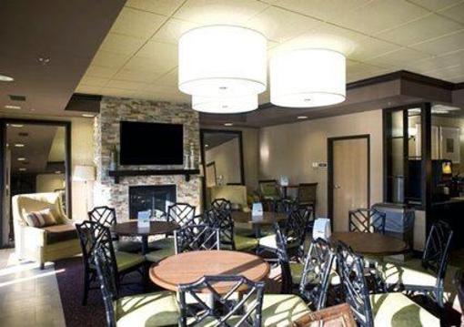 фото отеля Comfort Suites Starkville