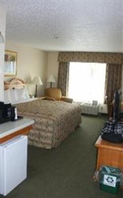 фото отеля Country Inn & Suites Chippewa Falls