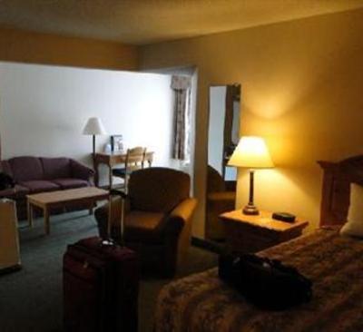 фото отеля Country Inn & Suites Chippewa Falls