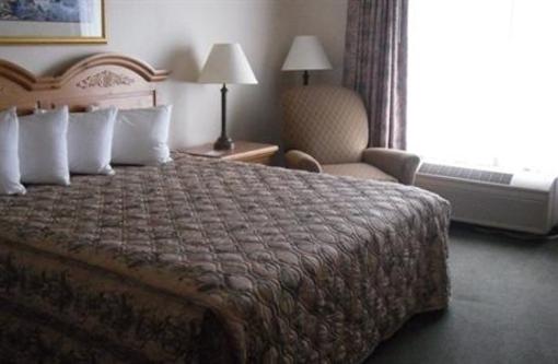 фото отеля Country Inn & Suites Chippewa Falls