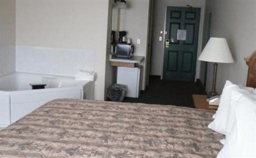фото отеля Country Inn & Suites Chippewa Falls