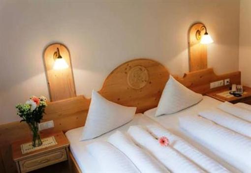 фото отеля Hotel Rifflsee Sankt Leonhard im Pitztal