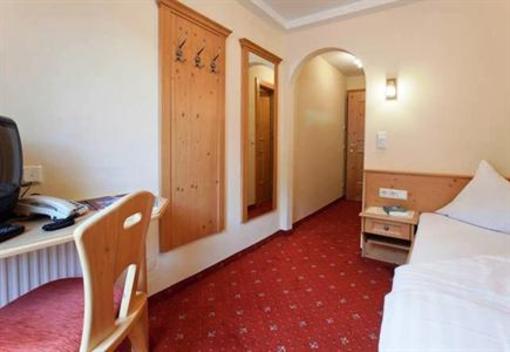фото отеля Hotel Rifflsee Sankt Leonhard im Pitztal