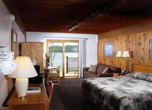 фото отеля Tygart Lake State Park Vacation Cabins Grafton (West Virginia)