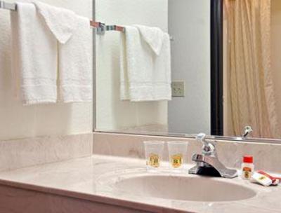 фото отеля Super 8 Motel Martinsville