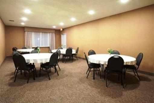фото отеля Holiday Inn Express Torrington