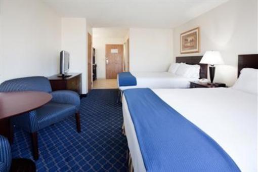 фото отеля Holiday Inn Express Torrington