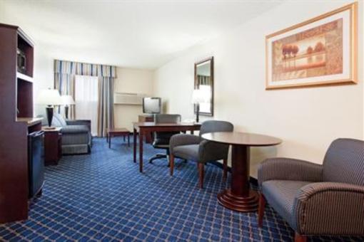 фото отеля Holiday Inn Express Torrington