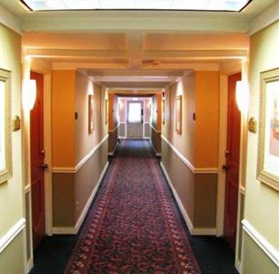 фото отеля The Executive Inn Motel