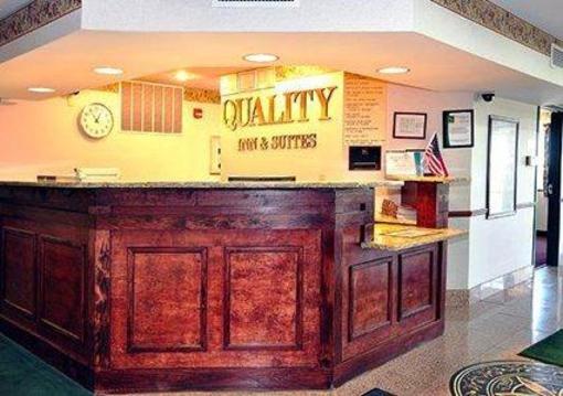 фото отеля Quality Inn and Suites Loves Park