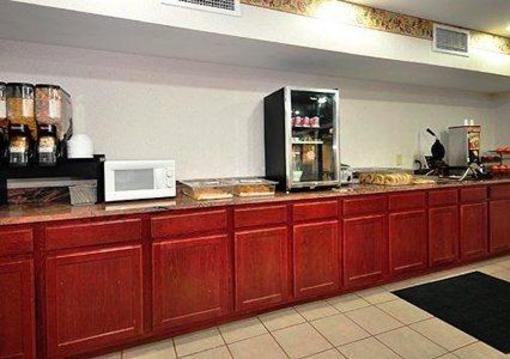 фото отеля Quality Inn and Suites Loves Park