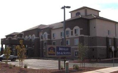 фото отеля Best Western Douglas Inn & Suites