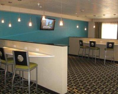 фото отеля Best Western Douglas Inn & Suites