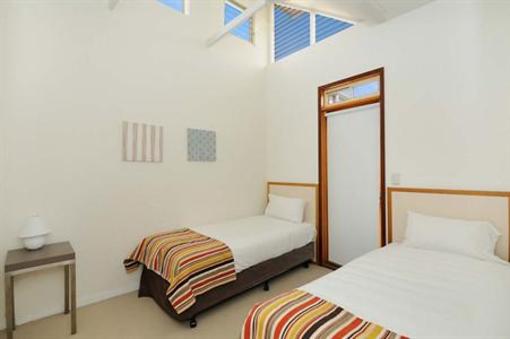 фото отеля Mainwaring Apartments Casuarina Beach Kingscliff
