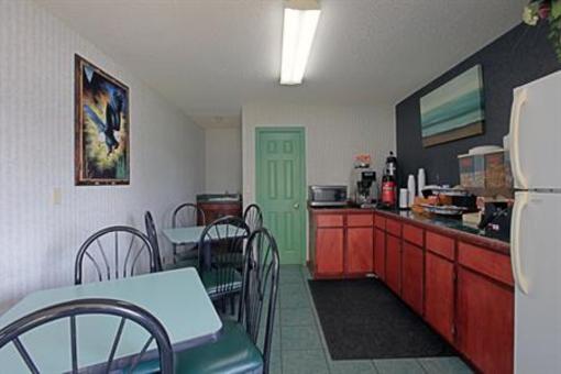фото отеля Americas Best Value Inn Fayetteville