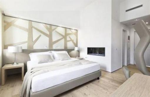 фото отеля Ai Cadelach Giulia Hotel Revine Lago