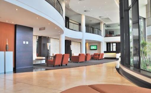 фото отеля Premier Hotel East London International Convention Centre